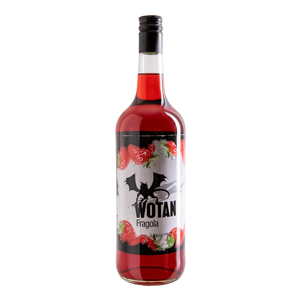 bottiglia di Wotan Fragola con liquido rosso, etichetta bianca decorata con fragole e pipistrello nero, tappo nero